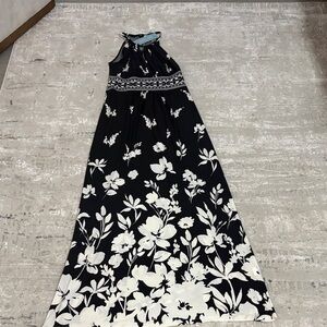 Maggy London Black and White Floral Maxi Dress